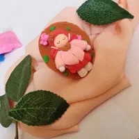 عروسک دختر خوابیده
