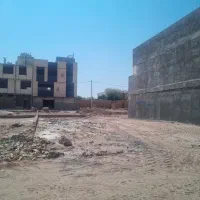 زمین سه‌نبش/195متر/جمهوری تشریفات
