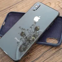 آیفون X درحدآکبند