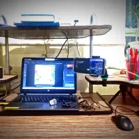 میز کامپیوتر و لب تاب