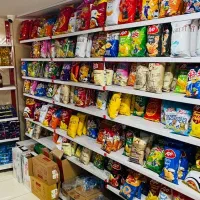 ب شاگرد در سوپر مارکت