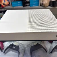 Xbox one s|کنسول، بازی ویدئویی و آنلاین|اصفهان, باغ نگاره|دیوار