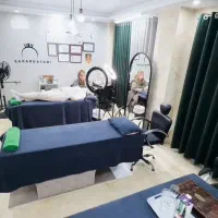 اجاره ی تخت فشیال پوست و مژه ومیزناخن