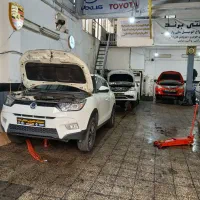 میکانیک ماهر شاگرد میکانیک گیربکس اتومات کار