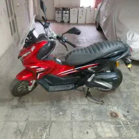موتور طرح ADV 180 هانی در حد صفر