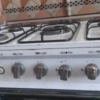 یک عدد اجاق گاز طرح فر سفیر