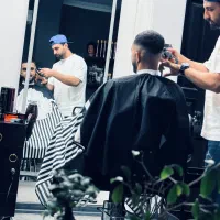 استخدام آرایشگر مرد