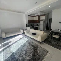 ۹۰ متری طبقه اول با مستاجر ۹۰۰ میلیونی ،فرد رشتیان