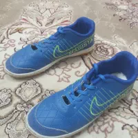 کفش ورزشی چمنی سایز 40