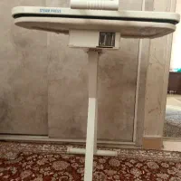 اتو پرسی دارای بخار سالم