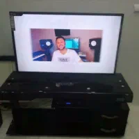 میز تلویزیون شیشه ای