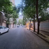 ویلایی ۲۶۵ متر زیر بنا / سه واحد