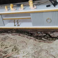 میز تی وی و ساعت