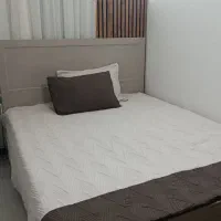 یک عدد تخت دونفره، دو عدد تخت یکنفره