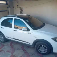 کوئیک سفید مشکی R