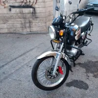 موتور پیشرو طرح باکسر ۲۰۰cc