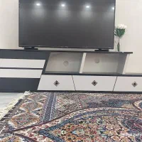 میز تلویزیون سیاه و سفید
