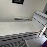 تخت نوجوان با کمد طبقه بندی شده