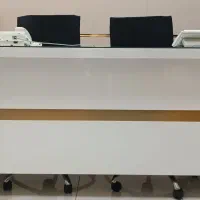 فروش میزکار بسیار خوش قیمت و درحد نو و تمیز
