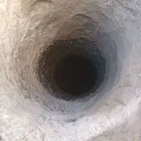 حفاری چاه عمیق ونمیه عمیق با دستگاه برقی