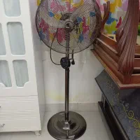 پنکه ایستاده