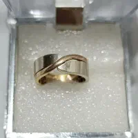حلقه سفید طلایی بفروش میرسد
