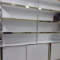 قفسه ویترین مغازه