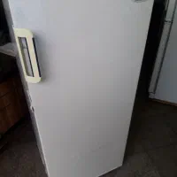 یخچال آزمایش