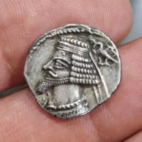 سکه و مهره قدیمی ،