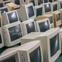 فروش وخرید انواع مانیتور و کیس با قیمت بالا