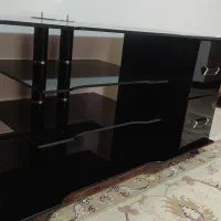 میز تلویزیون شیشه ای