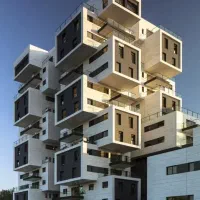 یک باب مغازه ۱۹ متری در دانش
