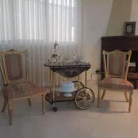 دوعدد صندلی