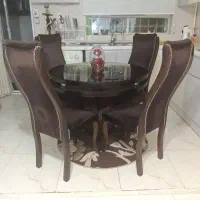میز ۴ نفره گرد