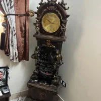 ساعت ایستاده آبشاری