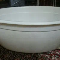 لگن بزرگ کاملا سالم و۴عددسطل درب دار و۵عددسینی