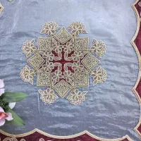 رومیزی مخمل و منجوق دوزی