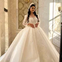 فروش تعدادی لباس عروس