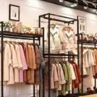 فروشنده پوشاک زنانه