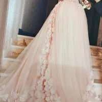 لباس عقد یکبار پوشیده شده
