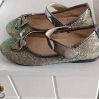 کفش بچگانه