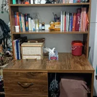 میز تحریر کتابخانه دار