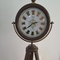 ساعت ایستاده