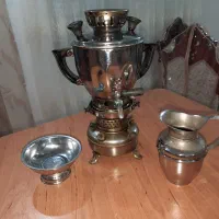 سماور نفتی به همراه پا سماوری