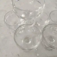 بستنی خوری