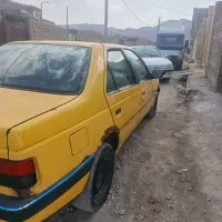 پژو تاکسی زرد