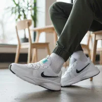 کفش ورزشی مردانه نایکی