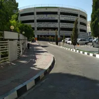 نگهبان پارکینگ درمانگاه شهیدمطهری