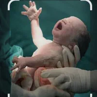 ماما دارای مدرک بهورزی از بهداشت