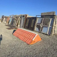 بزرگترین مرکز فروش انواع درب وپنجره و آهن اهر